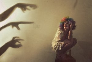 Hiciv Zehirli Hale Geldiğinde