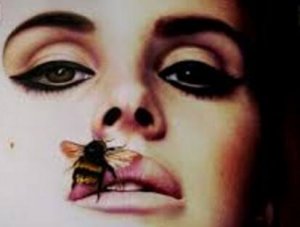 Hayat İnsanları Elinizden Almaz, İhtiyacınız Olmayanlardan Sizi Uzaklaştırır