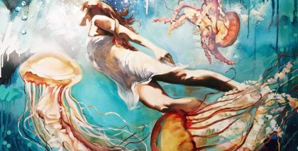 ahtapotlar ile yüzen kadın