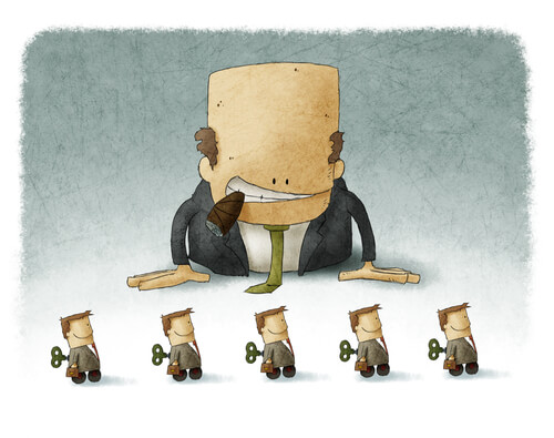 ağzında purosu ile otomatikleşmiş elemanlarını izleyen patron