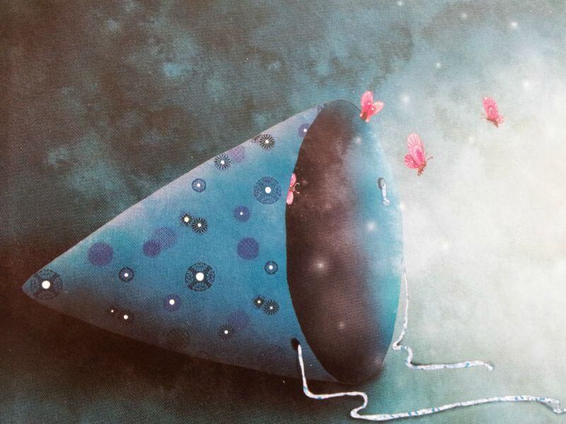 uçan pembe kelebekler