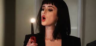 ateşi söndüren kadın