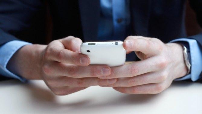 akıllı telefon günümüzde bir gereklilik