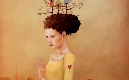 kadının başında kuş yuvası var