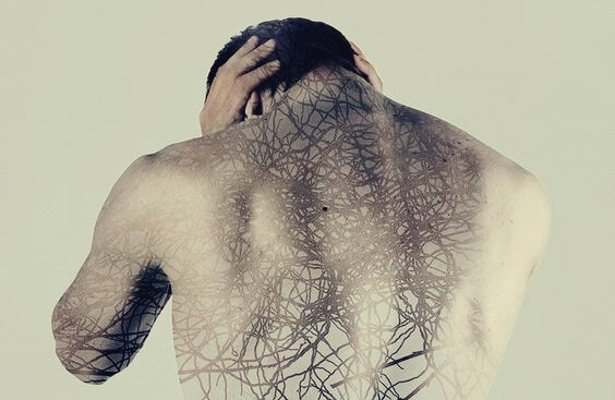 sırtı dönük adam üzgün