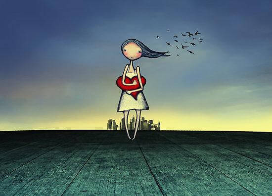 kalbini elinde tutan kız