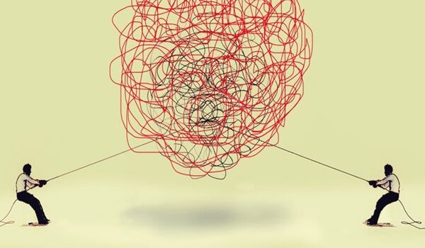 karman çorman olmuş fikir ipleri