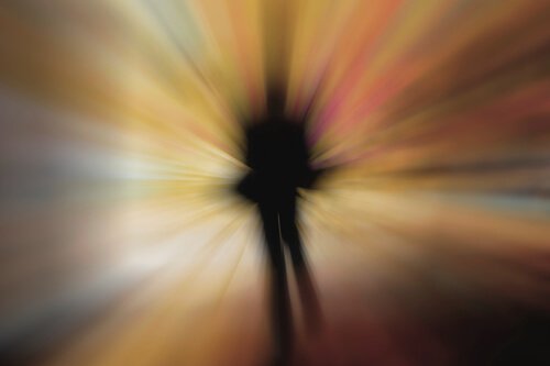 adamin-bulanik-golgesi