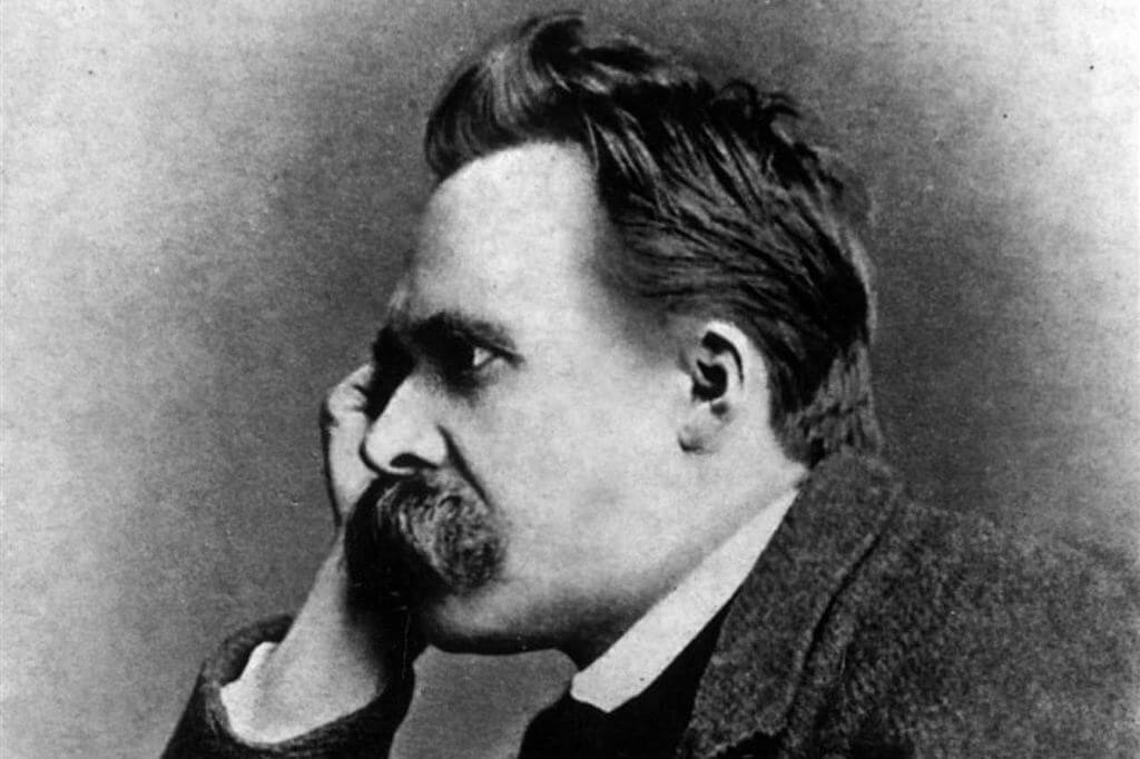 yandan görünen Nietzsche resmi