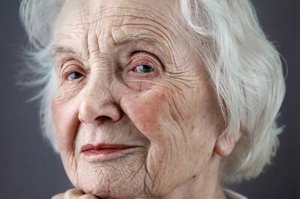 Hayatınızda Yer Alan Yaşlı İnsanlara Saygı Göstermenin 5 Yolu