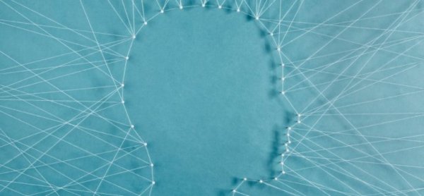 iğnelerle yapılmış yüz hattı