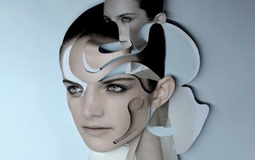 kadının yüzü yapboz olmuş