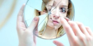 Kendinizi Haddinden Fazla Eleştirdiğinizi Gösteren 11 İşaret