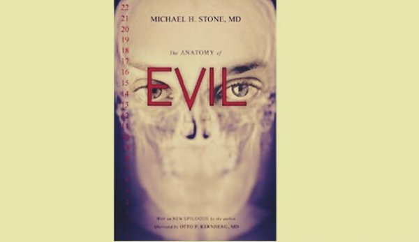 Micheal Stone'un Kötü kitabı