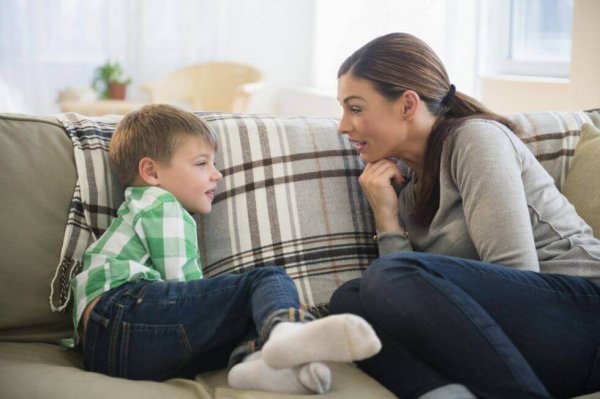 Ebeveynlerle Çocukları Arasındaki İletişimi Geliştirecek 6 Tavsiye
