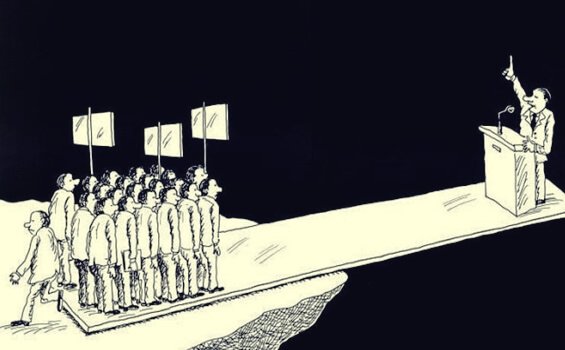 lider onu dinleyen topluluk ve topluluktan ayrılan kişi