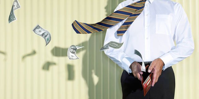 paraları cüzdanından uçan adam