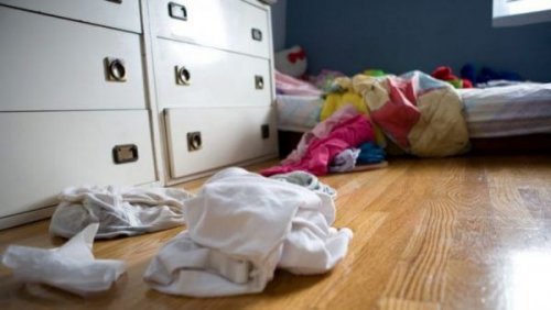 çocuk odasındaki düzensizlik