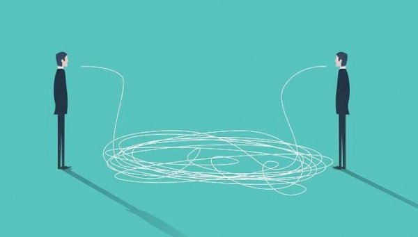 iletişim kuran insanlar