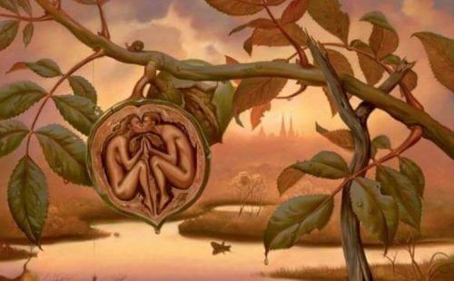 çeviz içinde öpüşen çift