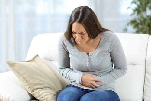 Sinirsel Gastrit: Belirtileri, Nedenleri ve Tedavisi