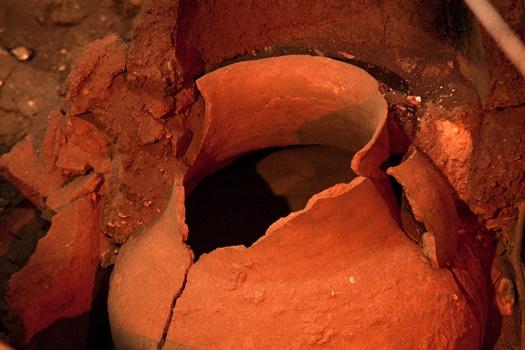 kırılmış bir çömlek