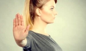 Kendini Savunma Amaçlı Umursamazlık Nedir?