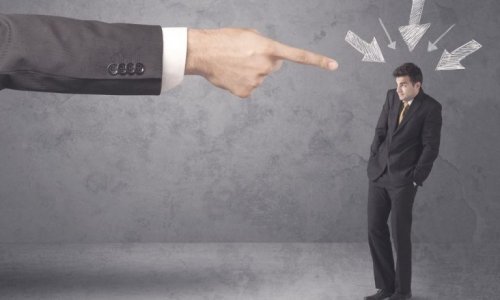 sabır olmak için çabalayan iş adamı