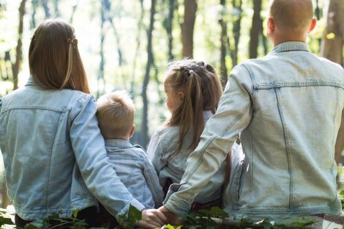 Aile Atmosferi: Çocukların Yetiştirilmesini Nasıl Etkiler?