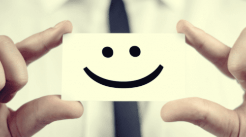 kağıtta gülen yüz