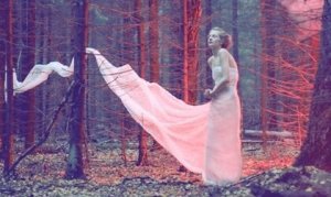 Çok Hassas Kişiler ve Onları Duygusal Olarak İhmal Eden Aileleri