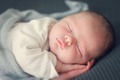 bebekler 20 saat uyuyabilir