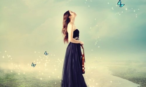 keman tutan bir kadın ve öz-gerçekleştirme