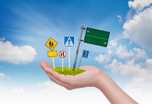 el içinde trafik işaretleri