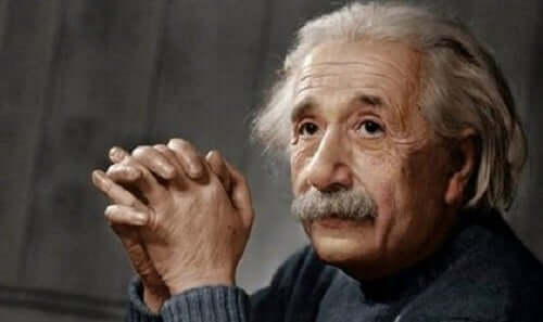 Albert Einstein: Devrimci Bir Dehanın Biyografisi