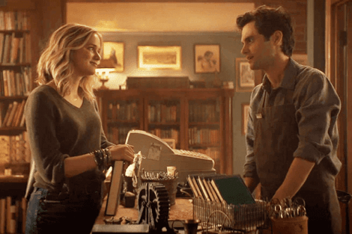 joe ve beck kitapçıda konuşuyorlar