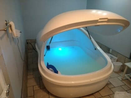 duyusal yoksunluk tankı