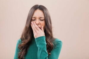 Esnemek Beyni Soğutur