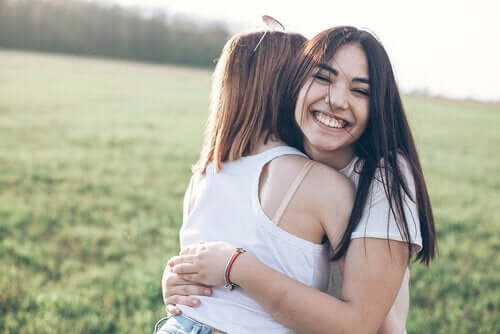 Sağlıklı Arkadaşlıklar: Büyümenize Yardımcı Olan İlişkiler