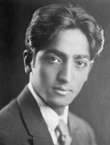 Jiddu Krishnamurti: Hakikat Patikasız bir Diyardır