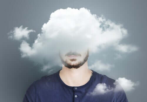 Kafasının üzerinde bulutlar olan bir adam illüstrasyonu.