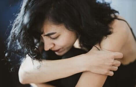 şehit kompleksi yaşayan kadın