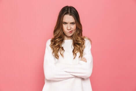 öfkelenememe sorunu: siniri bozulmuş bir kadın