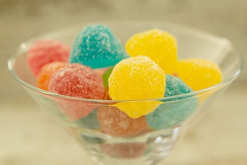 kasede renkli atıştırmalıklar