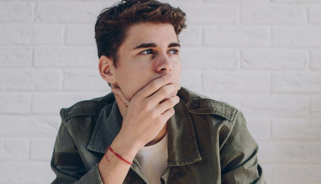 Akla gelen ilk fikri benimsemek