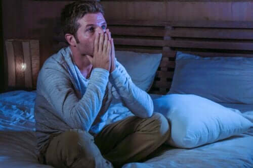 Uyku tutmayan insanların sorunları nasıl çözülebiliyor