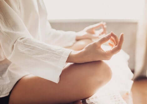 Meditasyon yapmak da günlük hayattan kaçış için harika bir yöntem