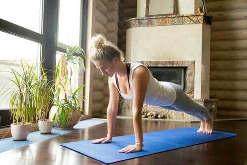 Evde Yoga Yapmak İçin 5 İpucu