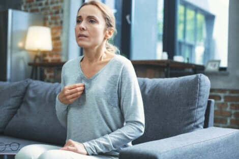 Sıcak basması durumu menopozda en yaygın görülen hallerden biri.