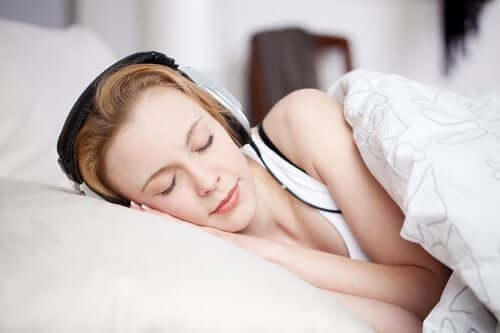 Beyaz Gürültü Daha İyi Uyumanıza Yardımcı Olur
